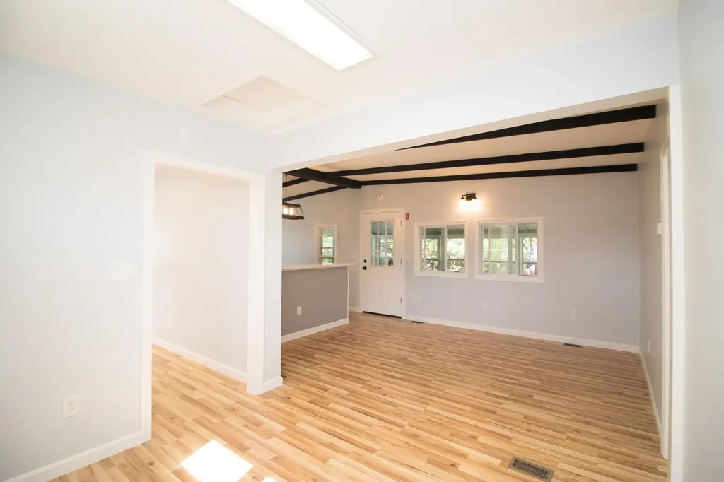 3 Empire Boulevard Hollis NH 03049-6540