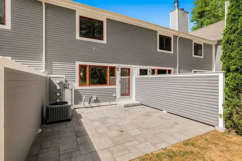 75 Spinnaker Way Portsmouth NH 03801