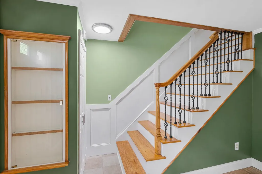 94 Granite Street Londonderry NH 03053