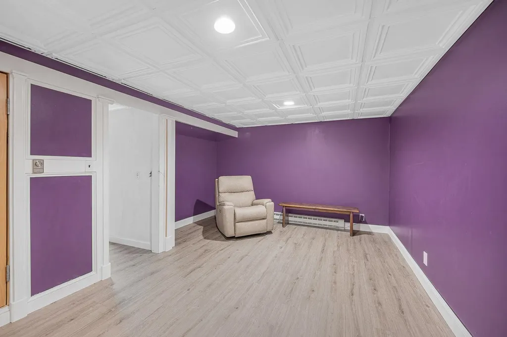 94 Granite Street Londonderry NH 03053