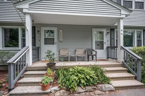 94 Granite Street Londonderry NH 03053
