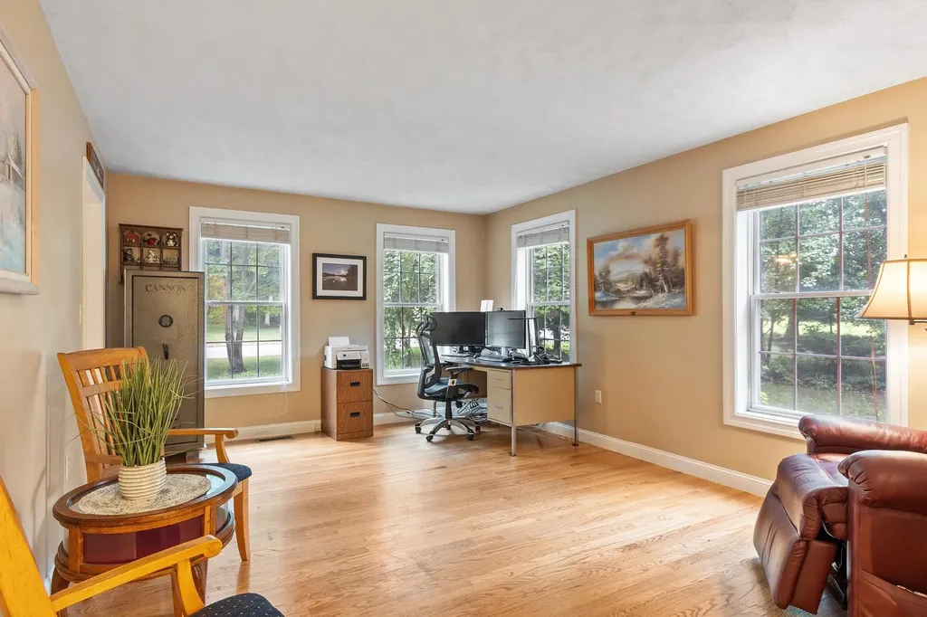 79 Wyndridge Circle Pelham NH 03076