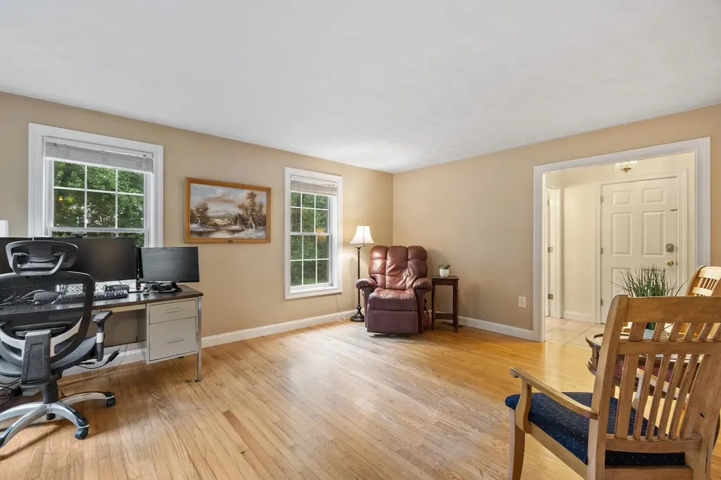 79 Wyndridge Circle Pelham NH 03076
