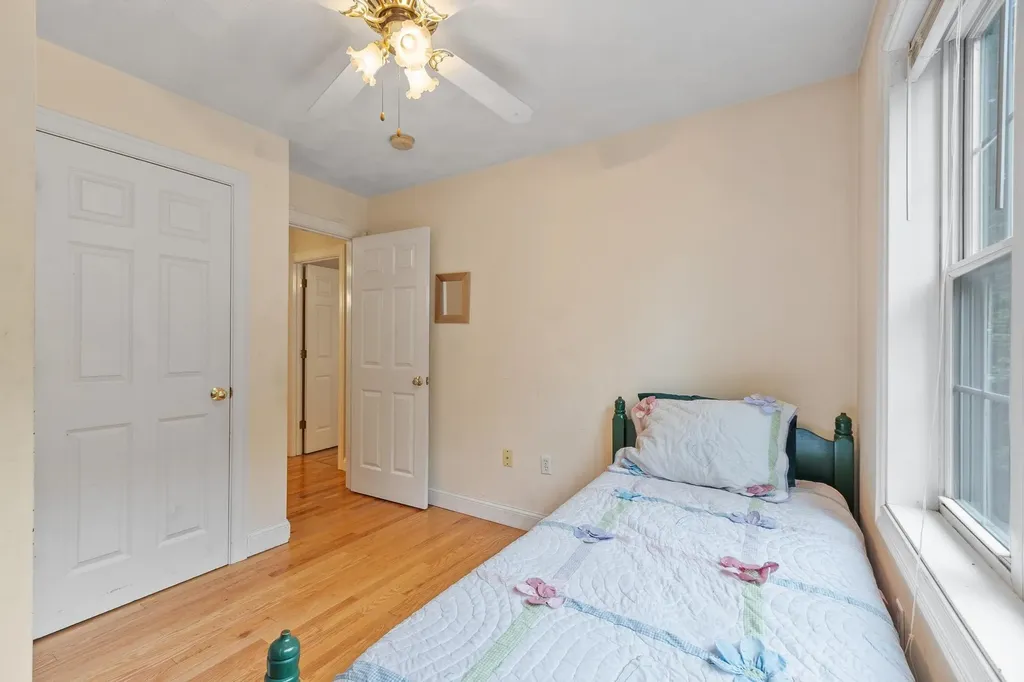 79 Wyndridge Circle Pelham NH 03076