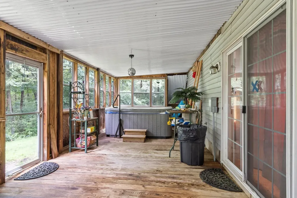 79 Wyndridge Circle Pelham NH 03076