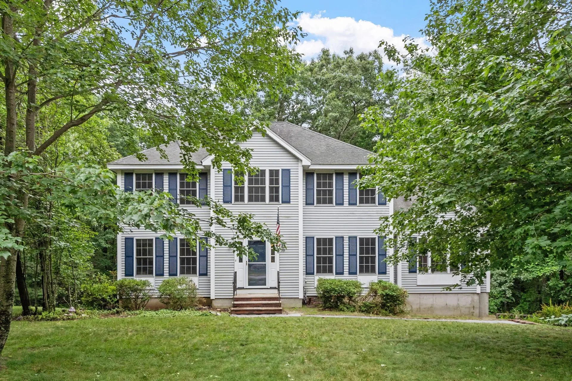 79 Wyndridge Circle Pelham NH 03076