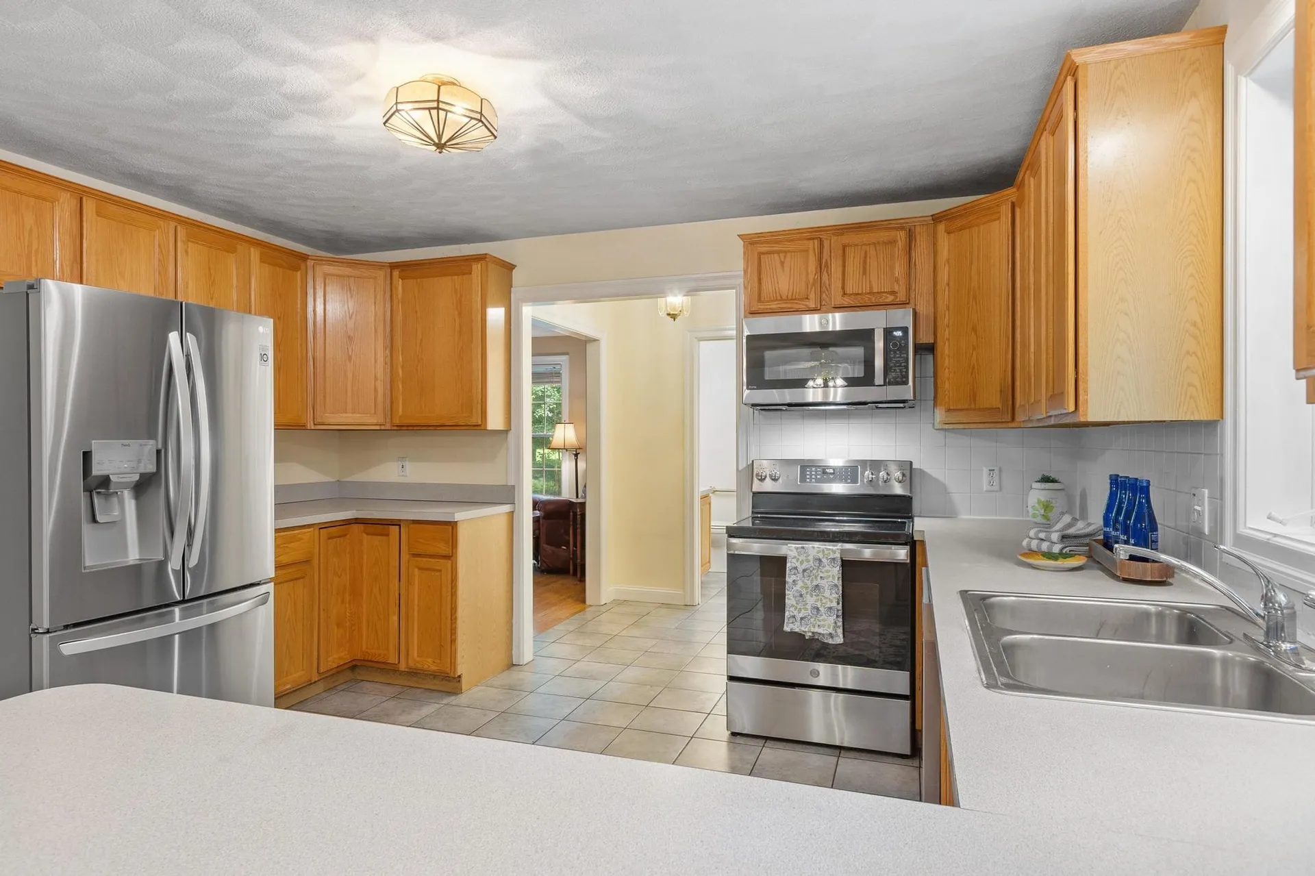 79 Wyndridge Circle Pelham NH 03076