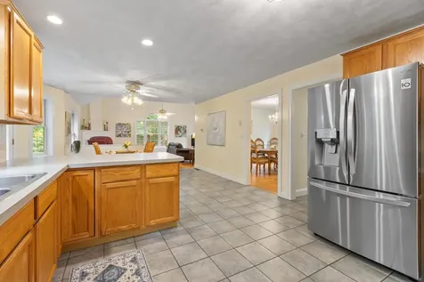79 Wyndridge Circle Pelham NH 03076