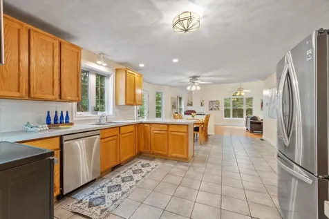 79 Wyndridge Circle Pelham NH 03076