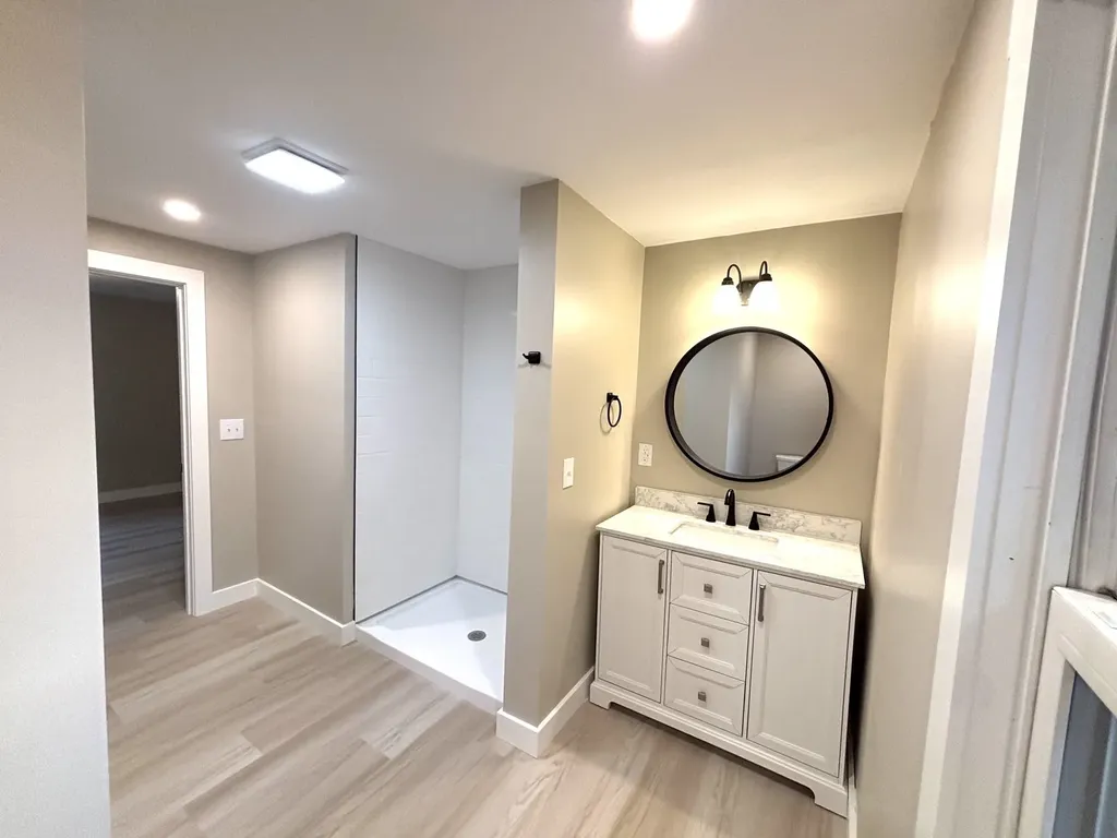 8 Cote Avenue Nashua NH 03060