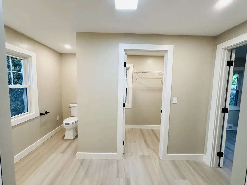 8 Cote Avenue Nashua NH 03060