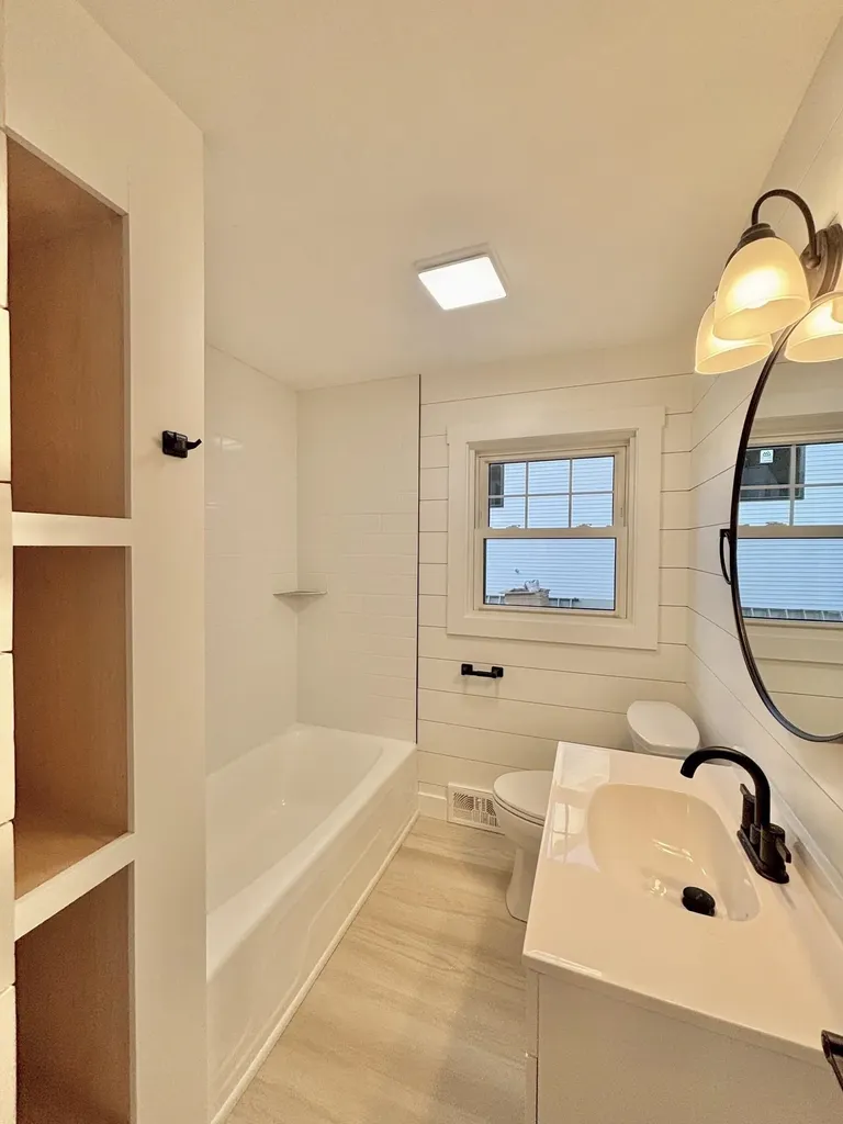 8 Cote Avenue Nashua NH 03060