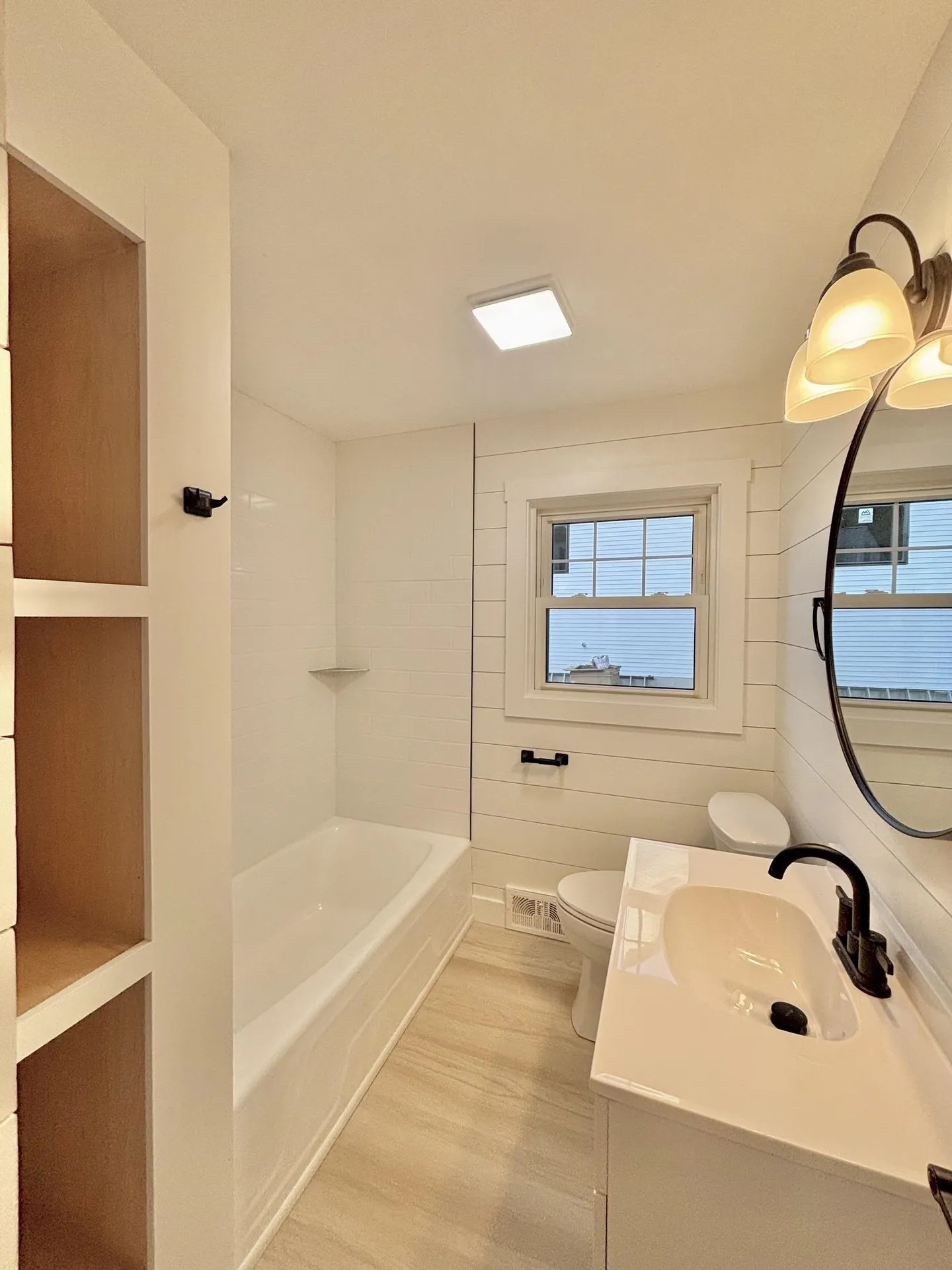 8 Cote Avenue Nashua NH 03060