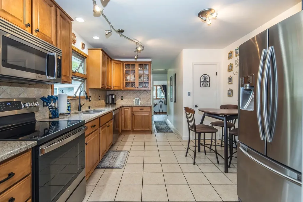 125 Maplewood Drive Rutland Town VT 05736