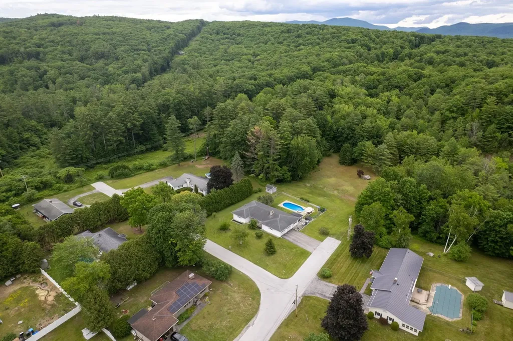 125 Maplewood Drive Rutland Town VT 05736
