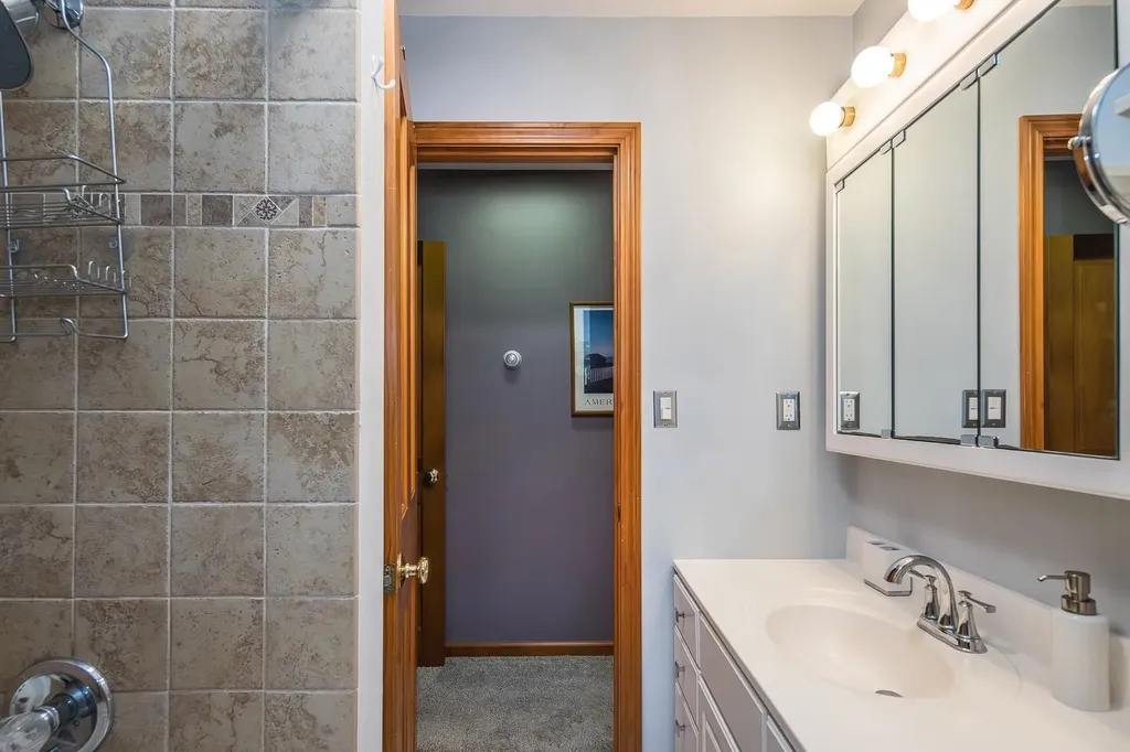 125 Maplewood Drive Rutland Town VT 05736