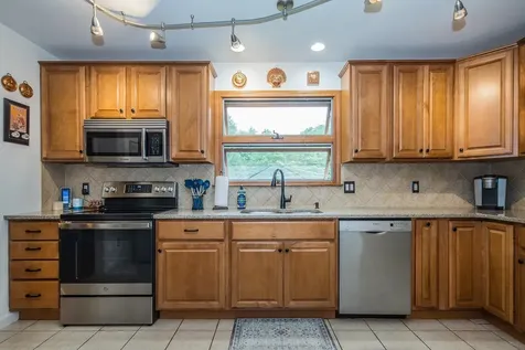 125 Maplewood Drive Rutland Town VT 05736