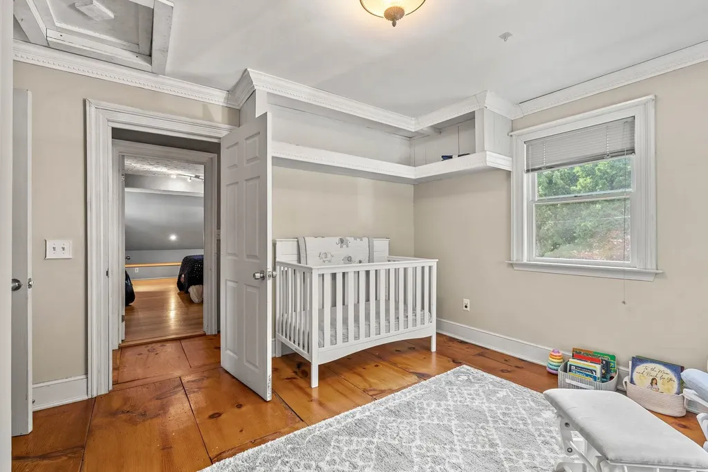 84 North Water Street Boscawen NH 03303