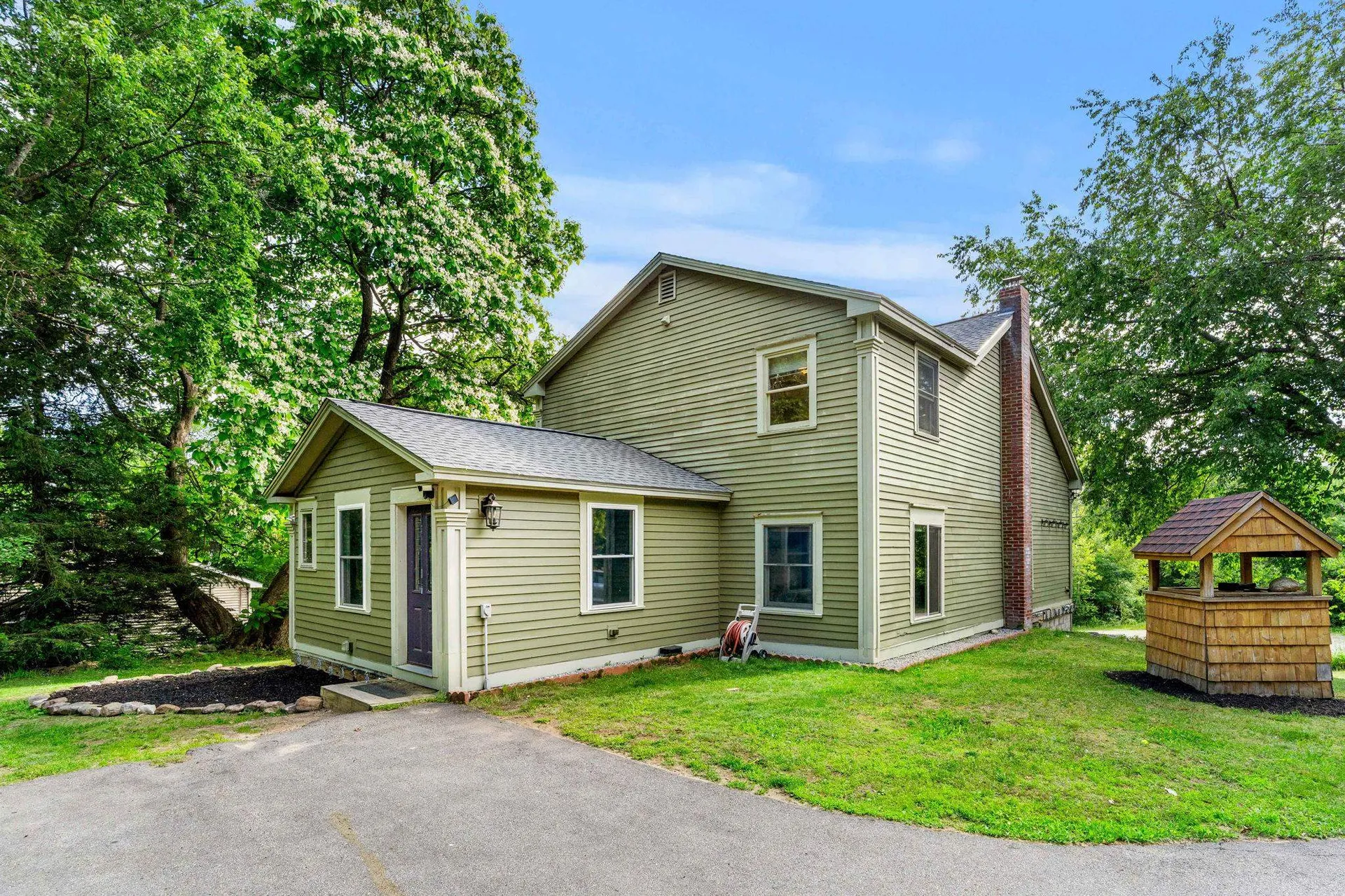 84 North Water Street Boscawen NH 03303