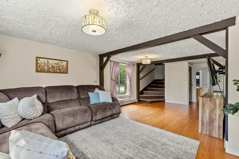 84 North Water Street Boscawen NH 03303