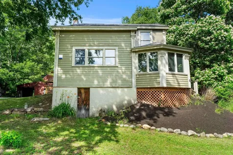 84 North Water Street Boscawen NH 03303