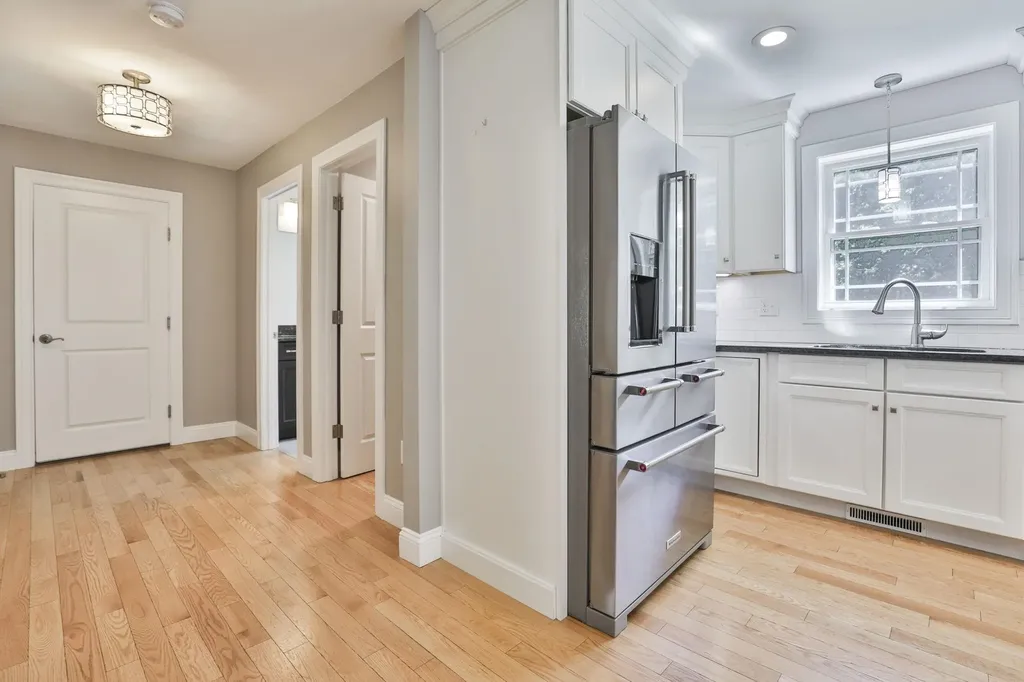 18 John King Drive Goffstown NH 03045