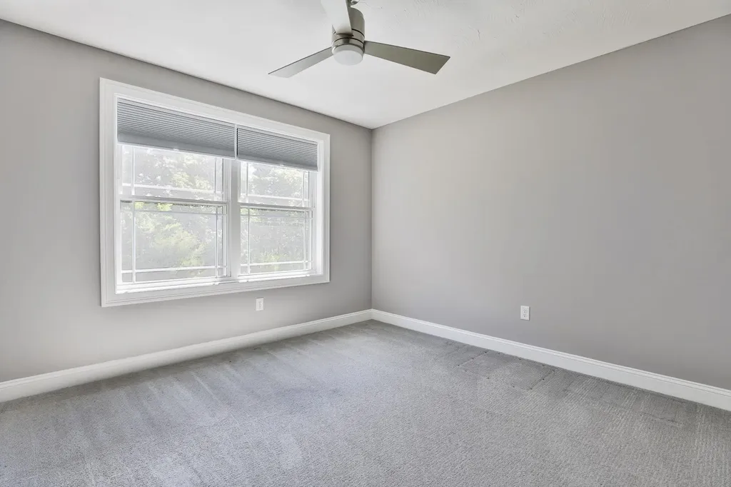 18 John King Drive Goffstown NH 03045