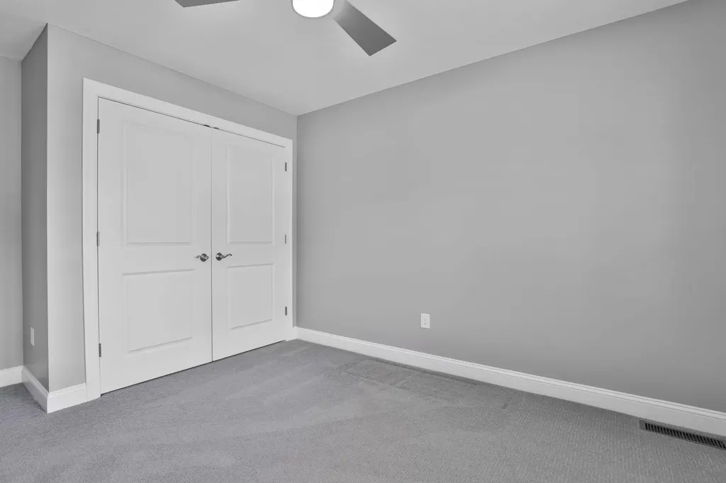 18 John King Drive Goffstown NH 03045