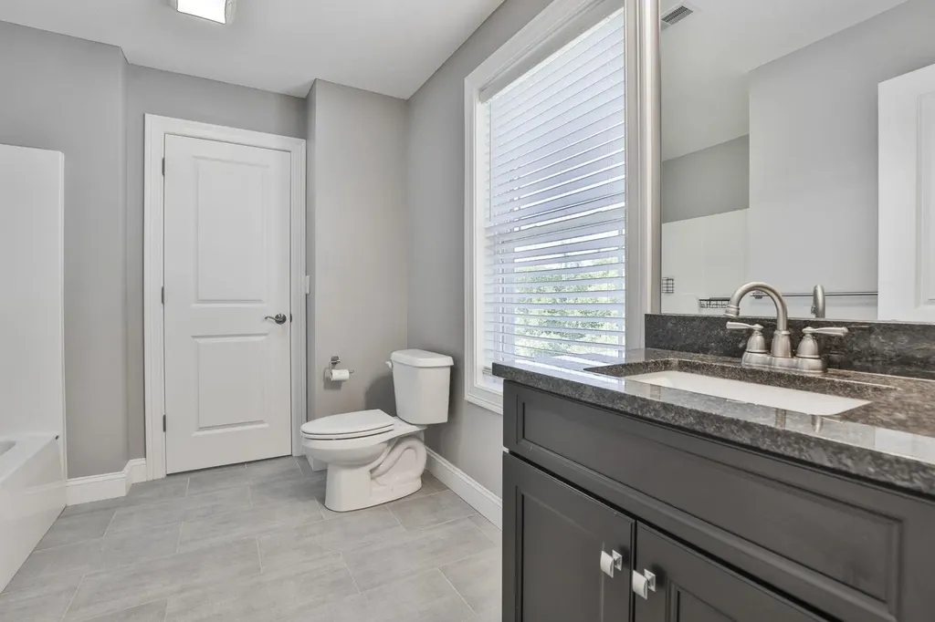 18 John King Drive Goffstown NH 03045