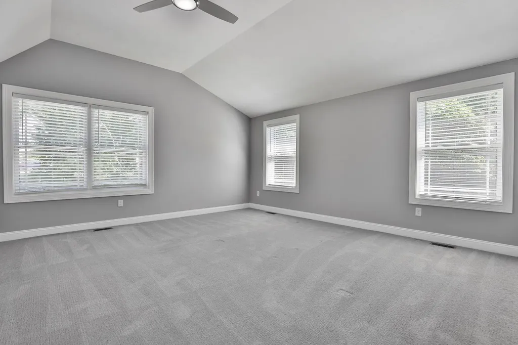 18 John King Drive Goffstown NH 03045