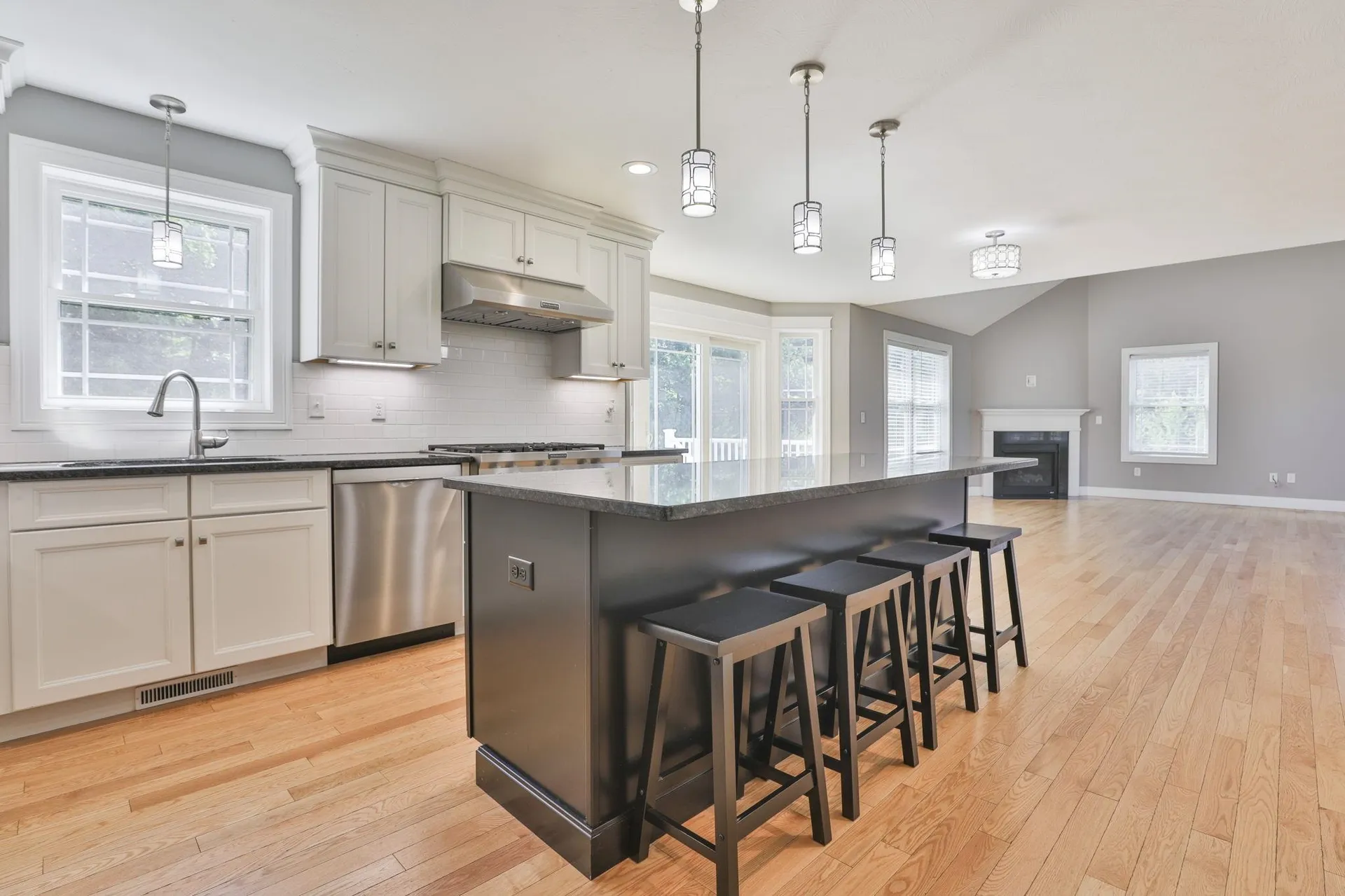 18 John King Drive Goffstown NH 03045