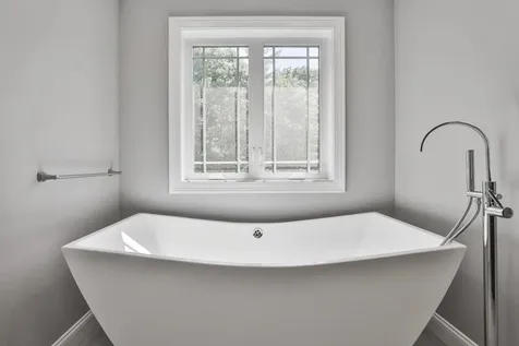 18 John King Drive Goffstown NH 03045