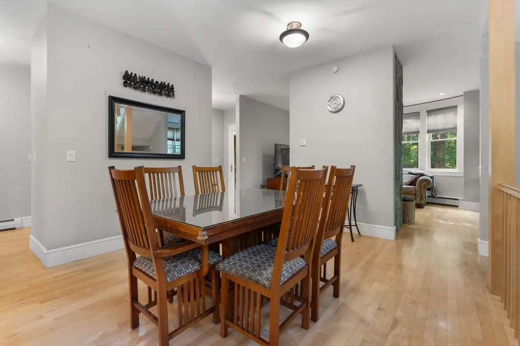 12 Fernwood Lane Grantham NH 03753