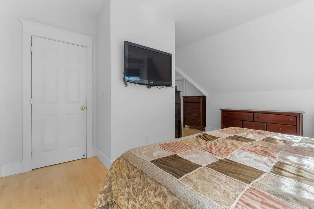 12 Fernwood Lane Grantham NH 03753