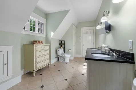12 Fernwood Lane Grantham NH 03753