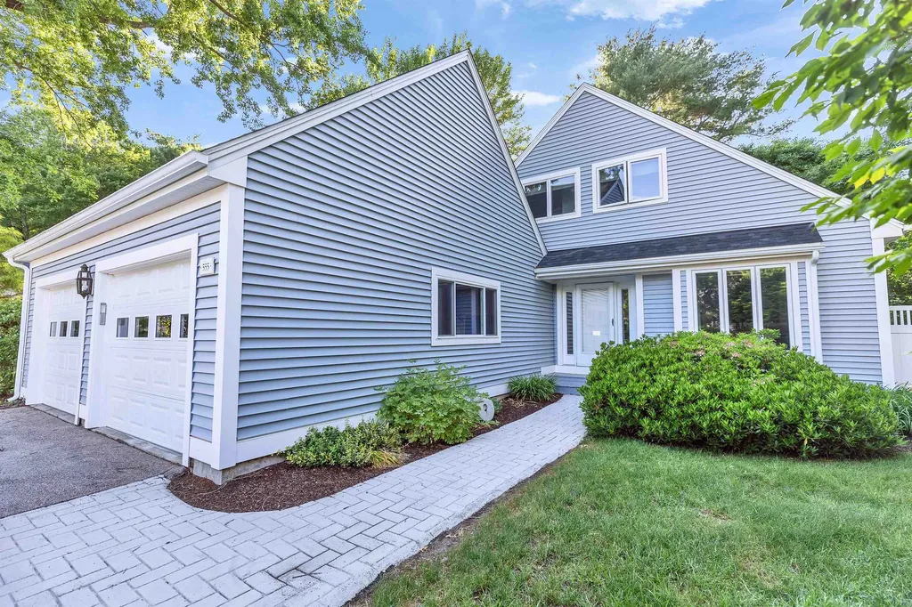 555 Straw Hill Road Manchester NH 03104