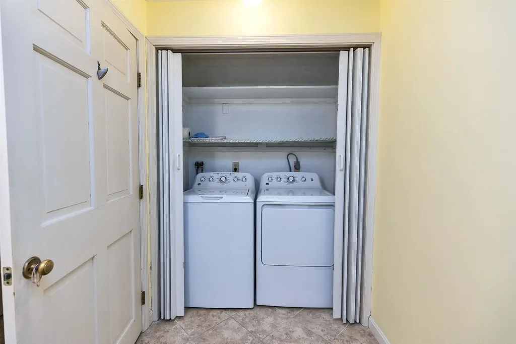 555 Straw Hill Road Manchester NH 03104