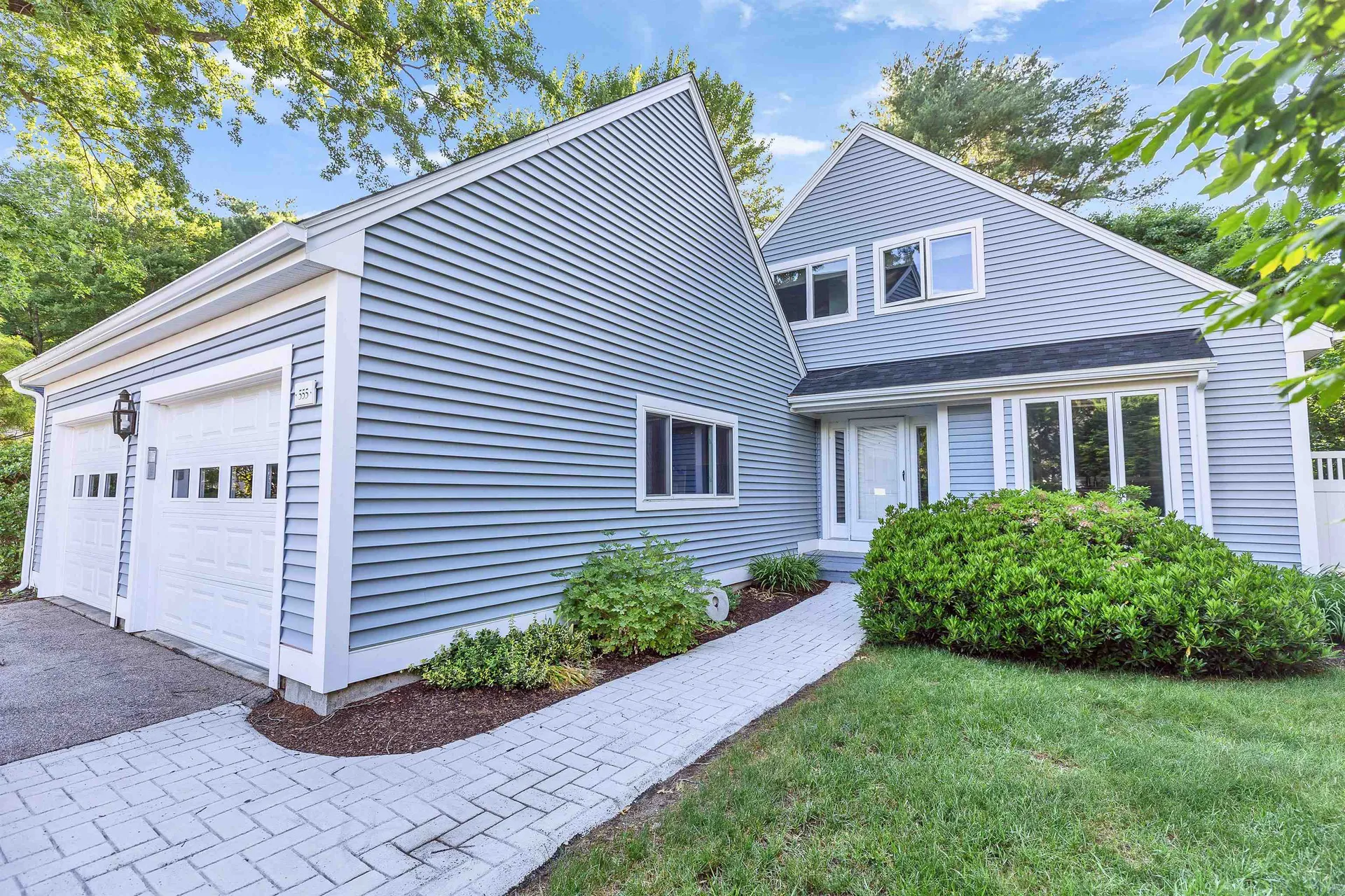 555 Straw Hill Road Manchester NH 03104