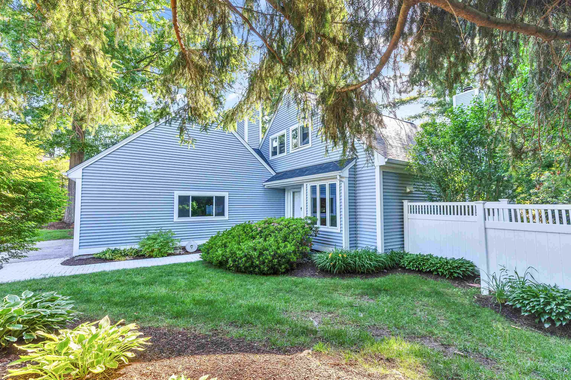 555 Straw Hill Road Manchester NH 03104