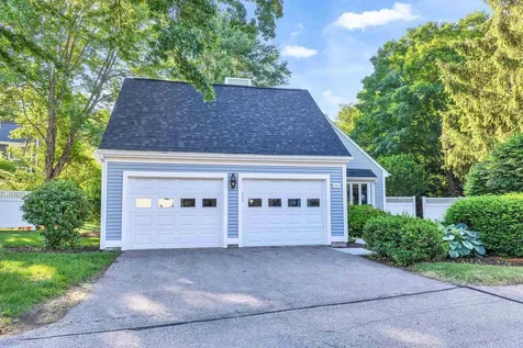 555 Straw Hill Road Manchester NH 03104