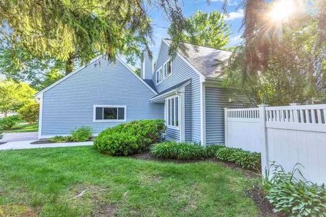 555 Straw Hill Road Manchester NH 03104