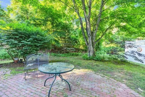 555 Straw Hill Road Manchester NH 03104