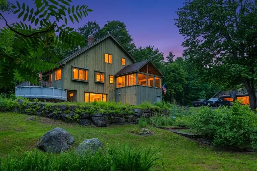 239 New Hampshire Route 104 Route Danbury NH 03230