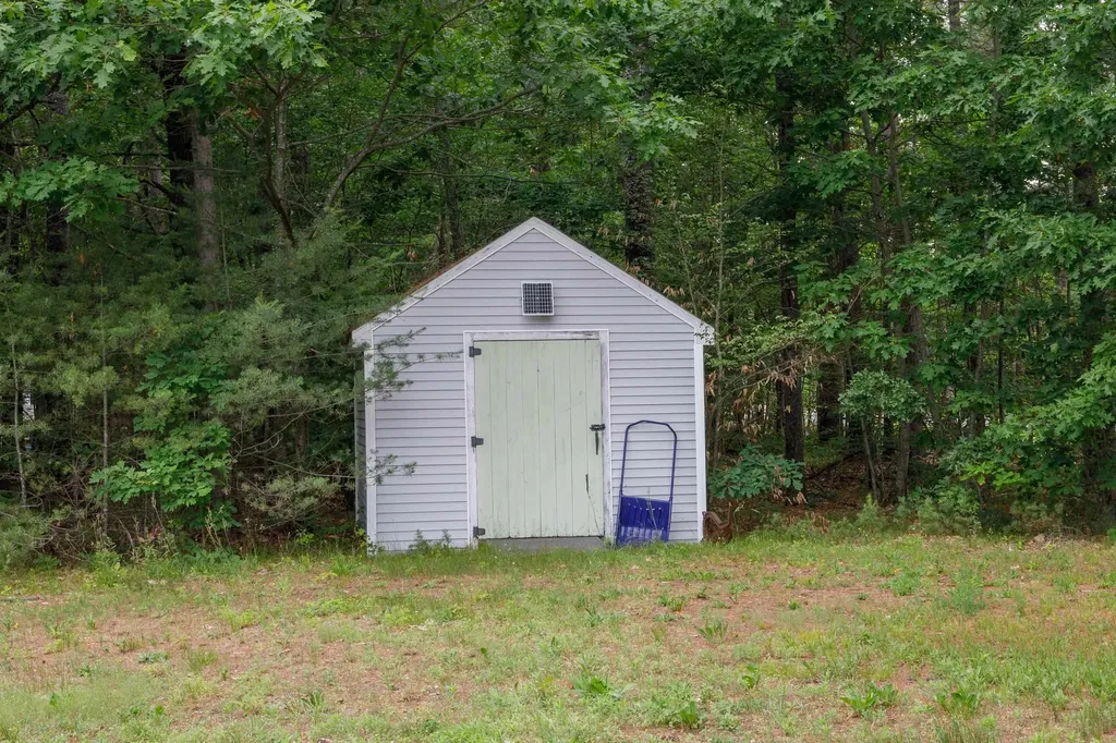 37 Horseshoe Pond Road Andover NH 03216