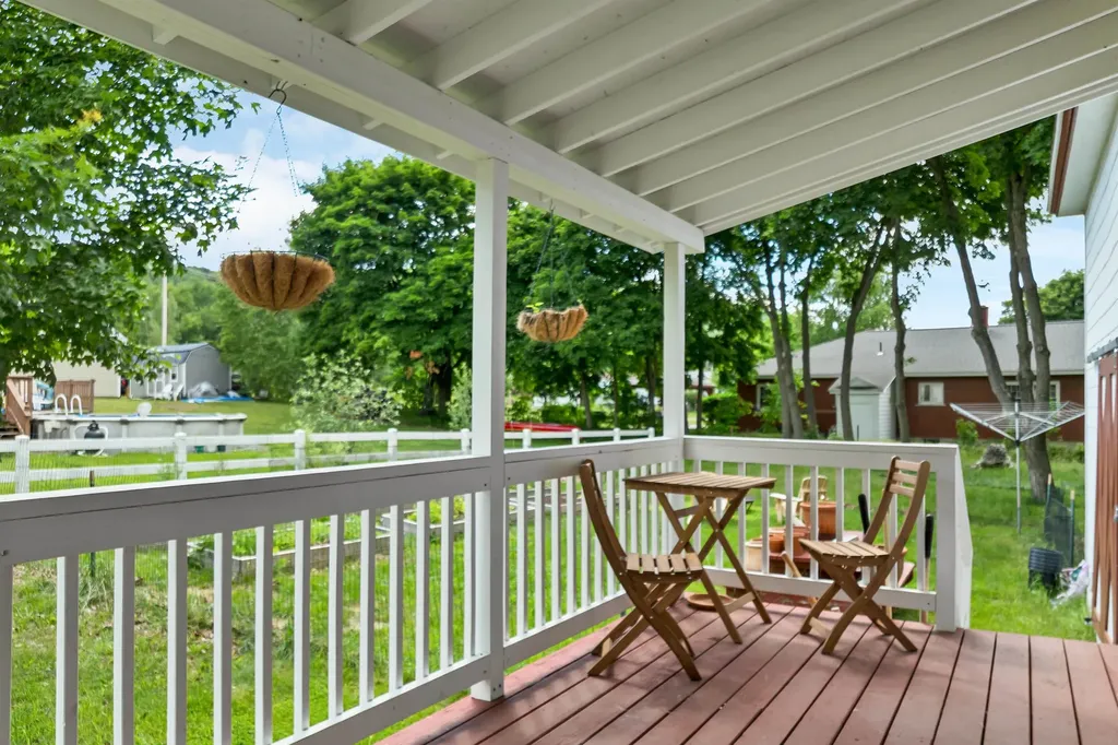 12 School Street Gorham NH 03581