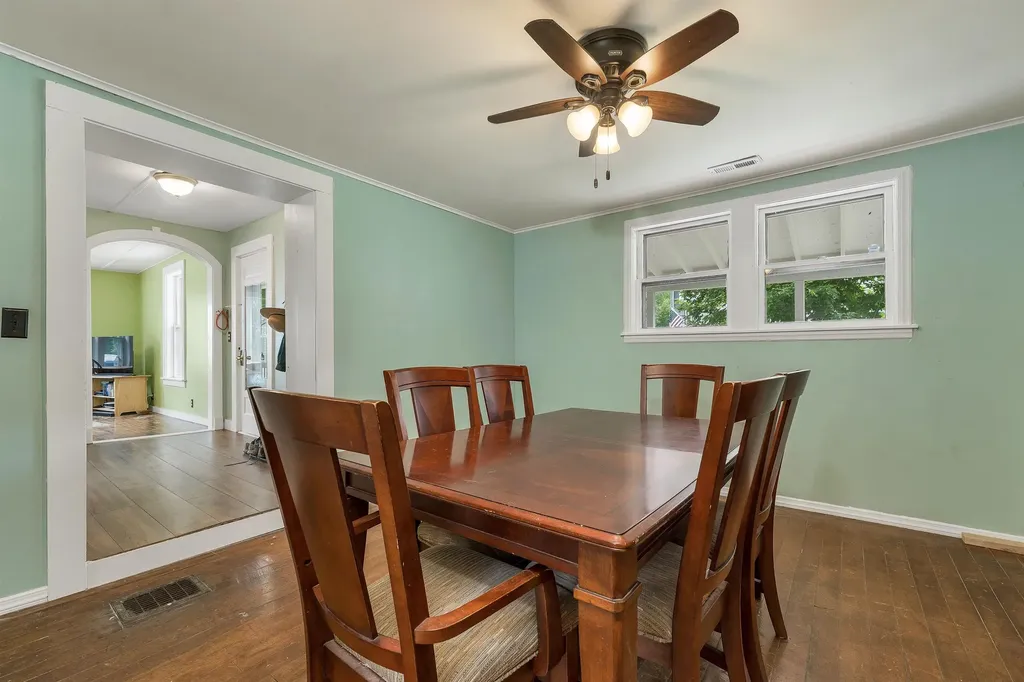 12 School Street Gorham NH 03581