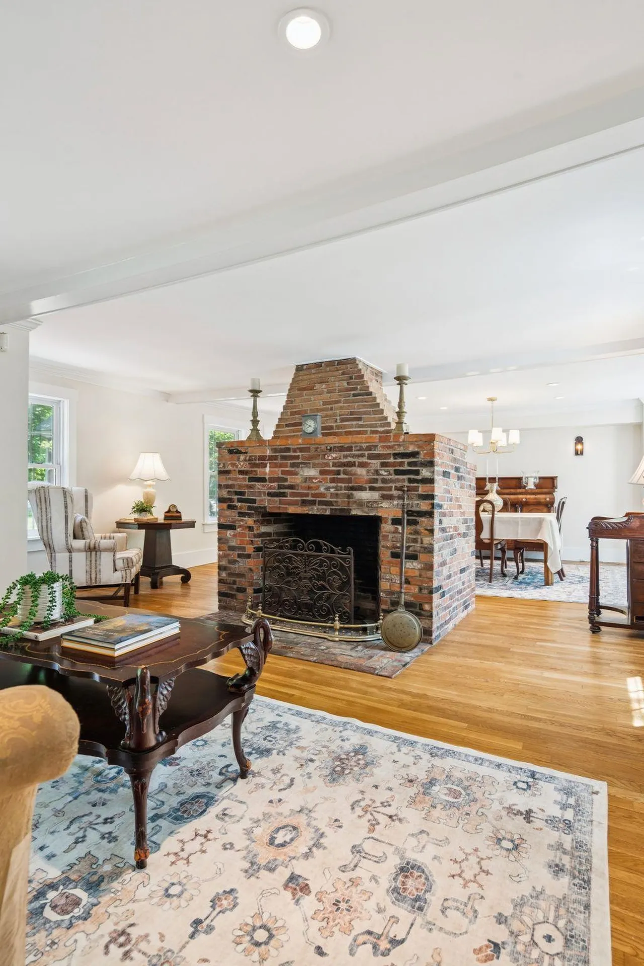 83 Worcester Road Hollis NH 03049