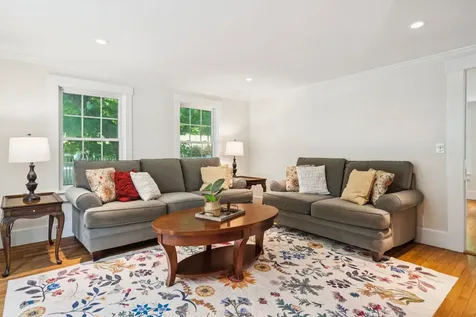 83 Worcester Road Hollis NH 03049