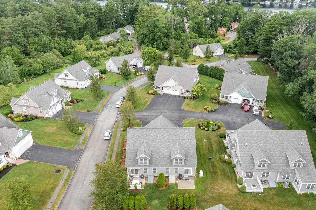 18 Harvest Road Windham NH 03087