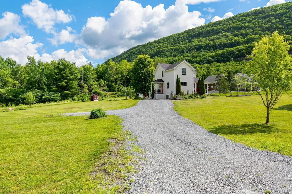 11 Doe Meadow Road Monkton VT 05469